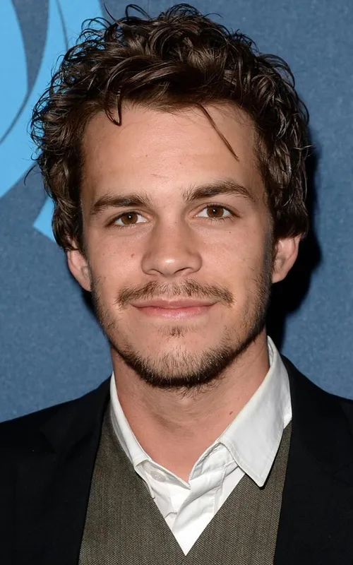 Johnny Simmons